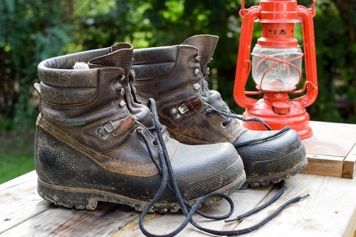 Investera i rejäla skor för torrt och varmt uteliv